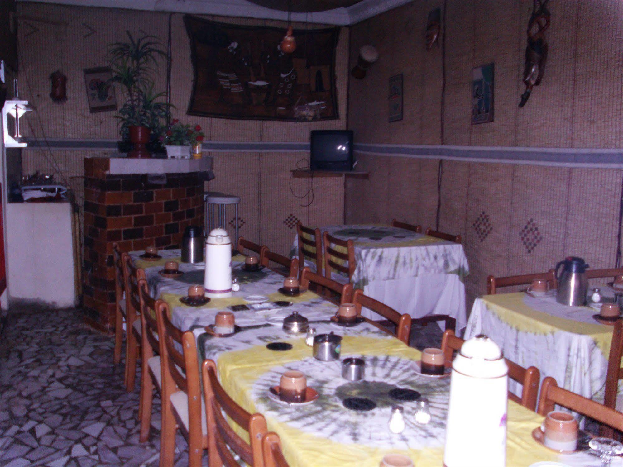 Ikrama - Hostel Nouakchott Kültér fotó